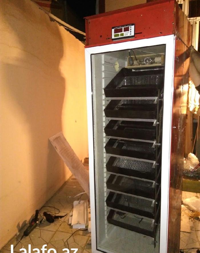 inkubatorlarin yığılması ve temiri. inkubator tam avtomatik rejimde m