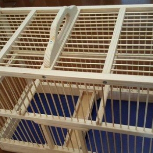 Qefes. Kanarya ucun daha uygundur (olculeri : uzunlugu-45sm, eni-25 sm