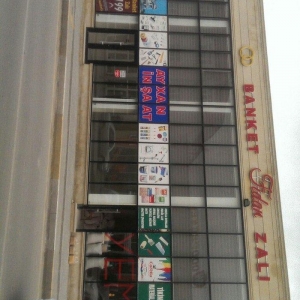 Sumqayıtda yeni fəaliyyətə başlamış yem dükanı ən ucuz qiymətlərlə buğ